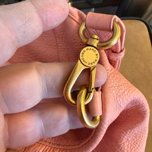 Marc by Marc Jacobs Classic Q Fran satchel bag in pink leather - Picture 9 of 13